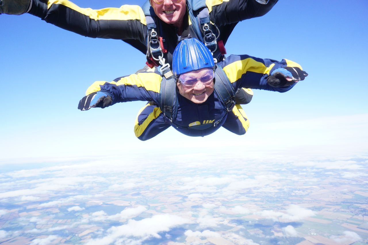 Member’s Parachute Jump for Charity